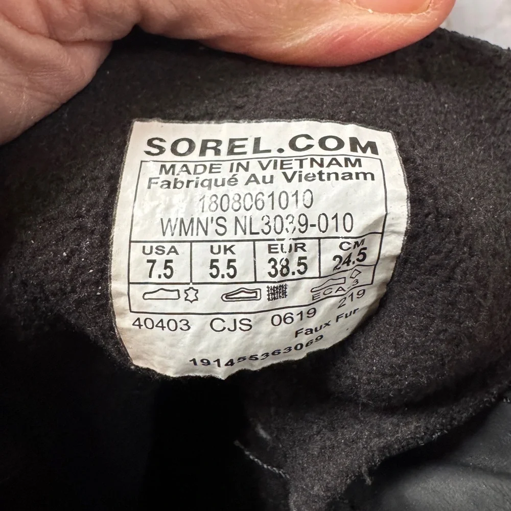Sorel Black Suede Winter Boots Faux Fur Trim Lace Up Size 7.5
